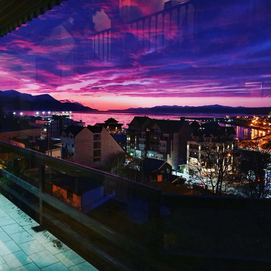 Hosteria Residencia Linares Ushuaia Exterior photo